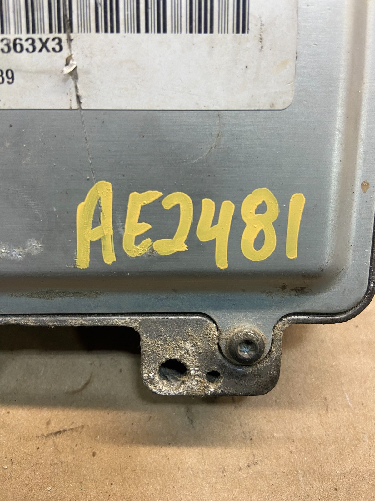 2004 GMC Envoy Silverado Engine Computer ECU ECM Module 15246462 AE2481 DG3