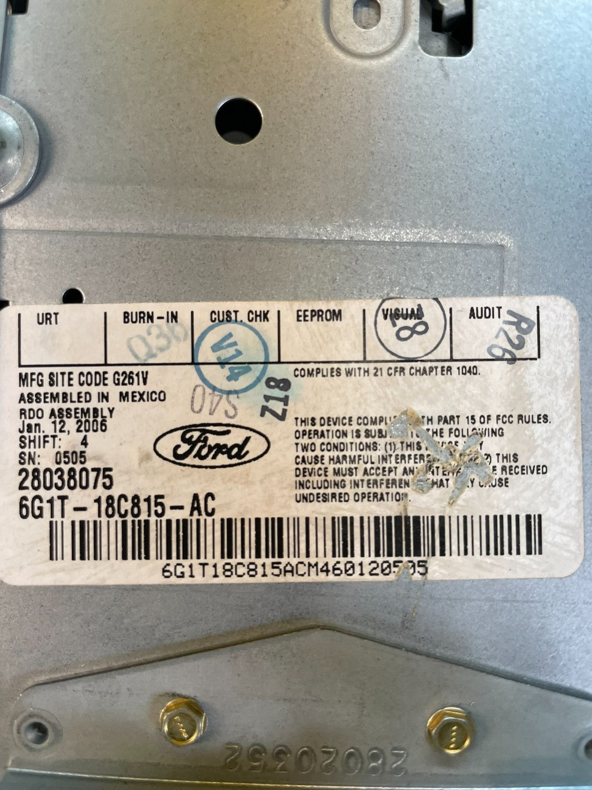 2005 to 2007 Ford Five Hundred Montego Radio CD Player AD5941 DG6