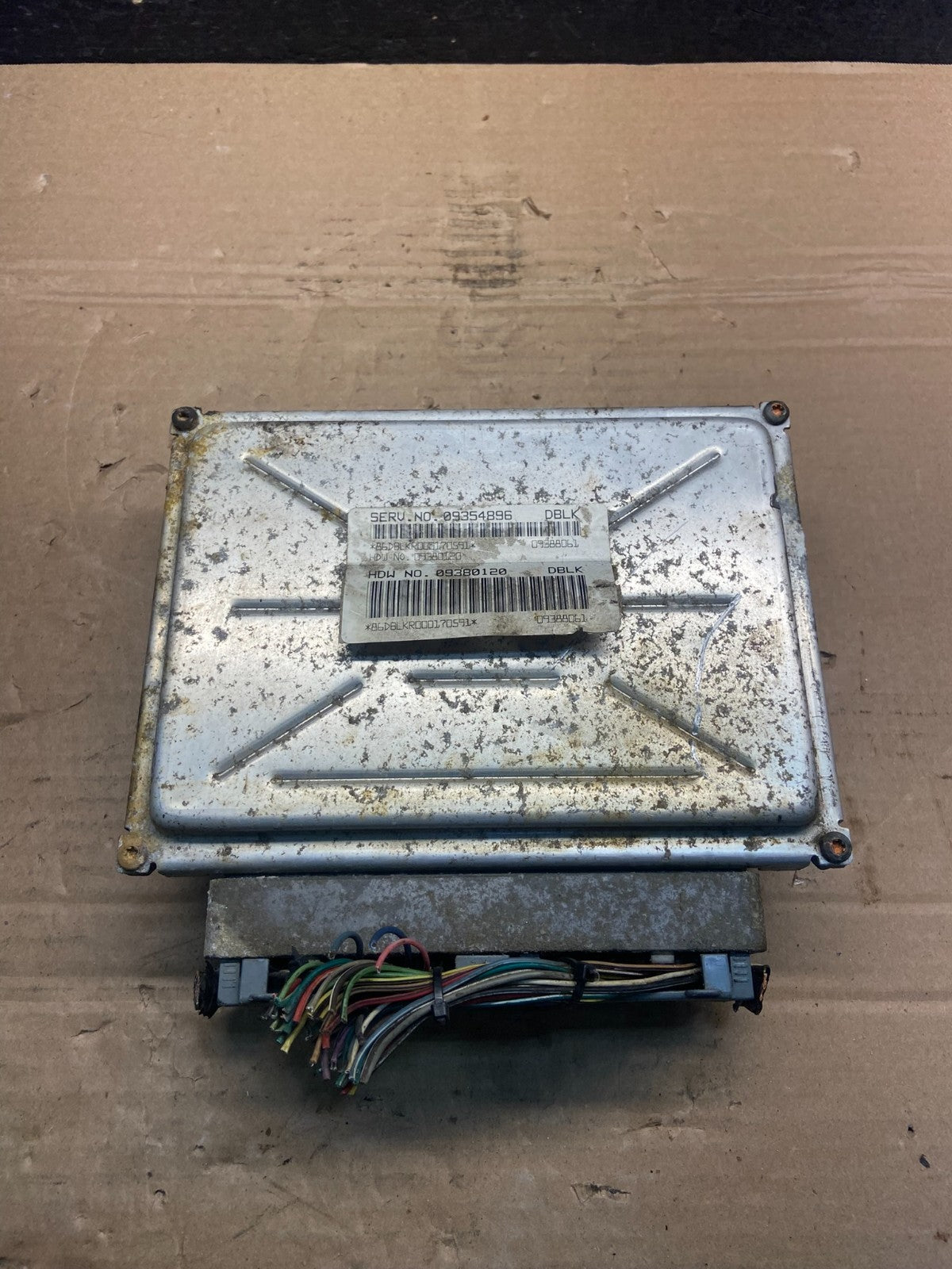 1999 2000 Chevrolet Silverado Engine Control Module ECM ECU 09354896 AE2435 DG0