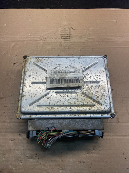 1999 2000 Chevrolet Silverado Engine Control Module ECM ECU 09354896 AE2435 DG0