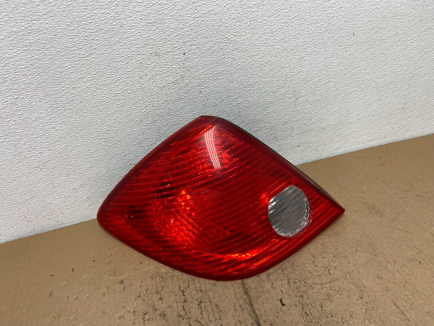2005-2010 Pontiac G6 Sedan Left Driver Lh Side Tail Light AD2445 LK2