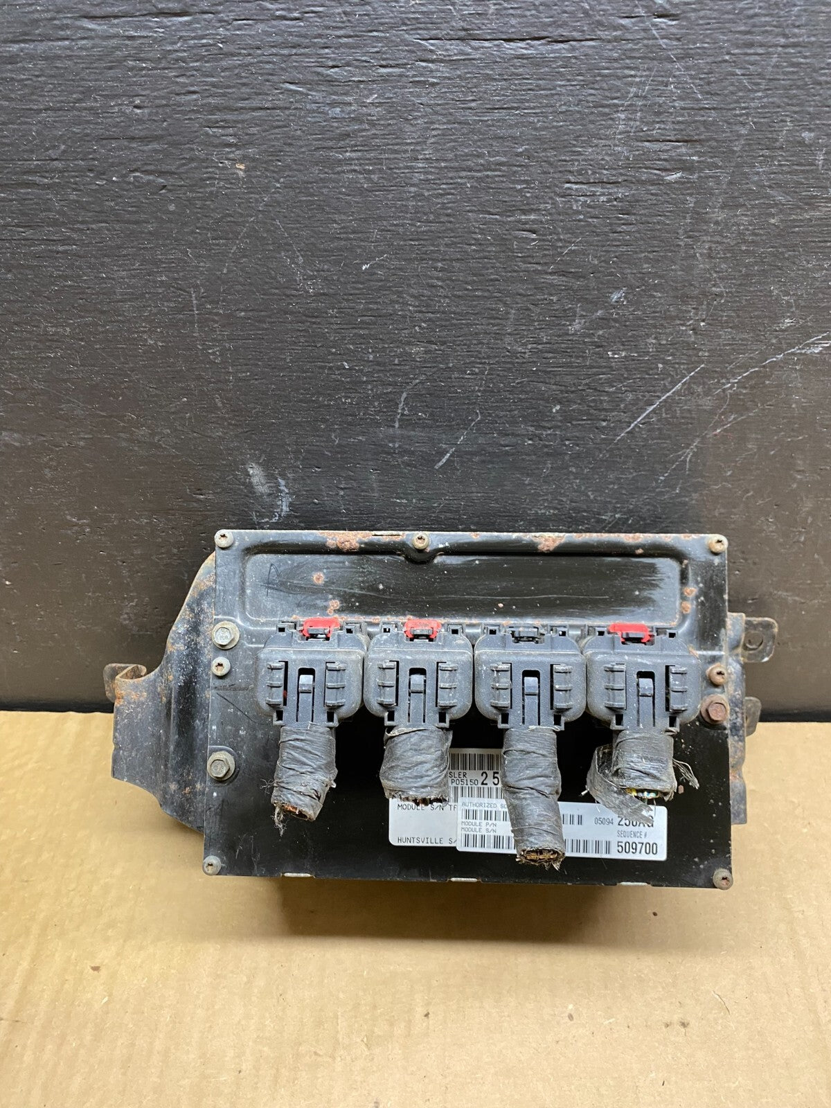 2008 2009 Caravan Town & Country 3.3L Engine Control P05094250AG D6349 PS0
