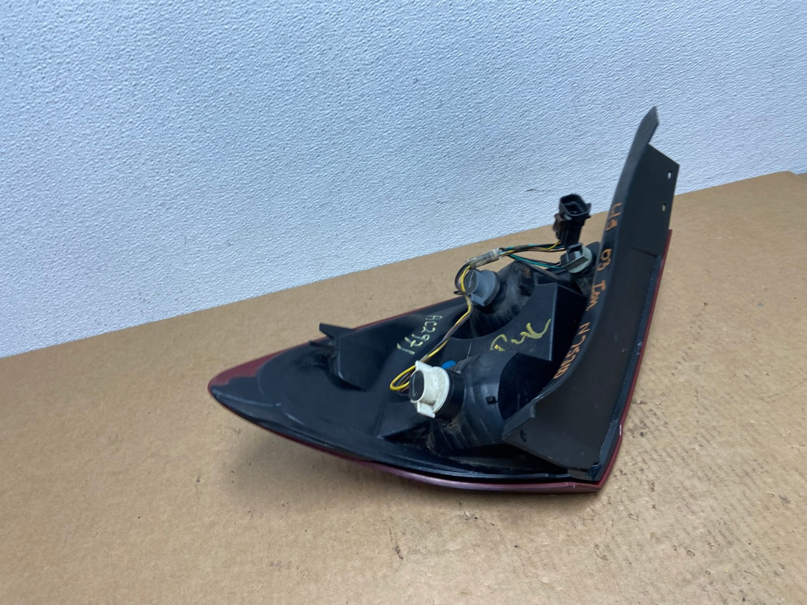2003-2007 Saturn Ion Coupe Left Driver LH Side Tail Light AD2431 LK4