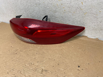 2017 to 2018 Hyundai Elantra Right Passenger RH Side Tail Light AH8875 LK2