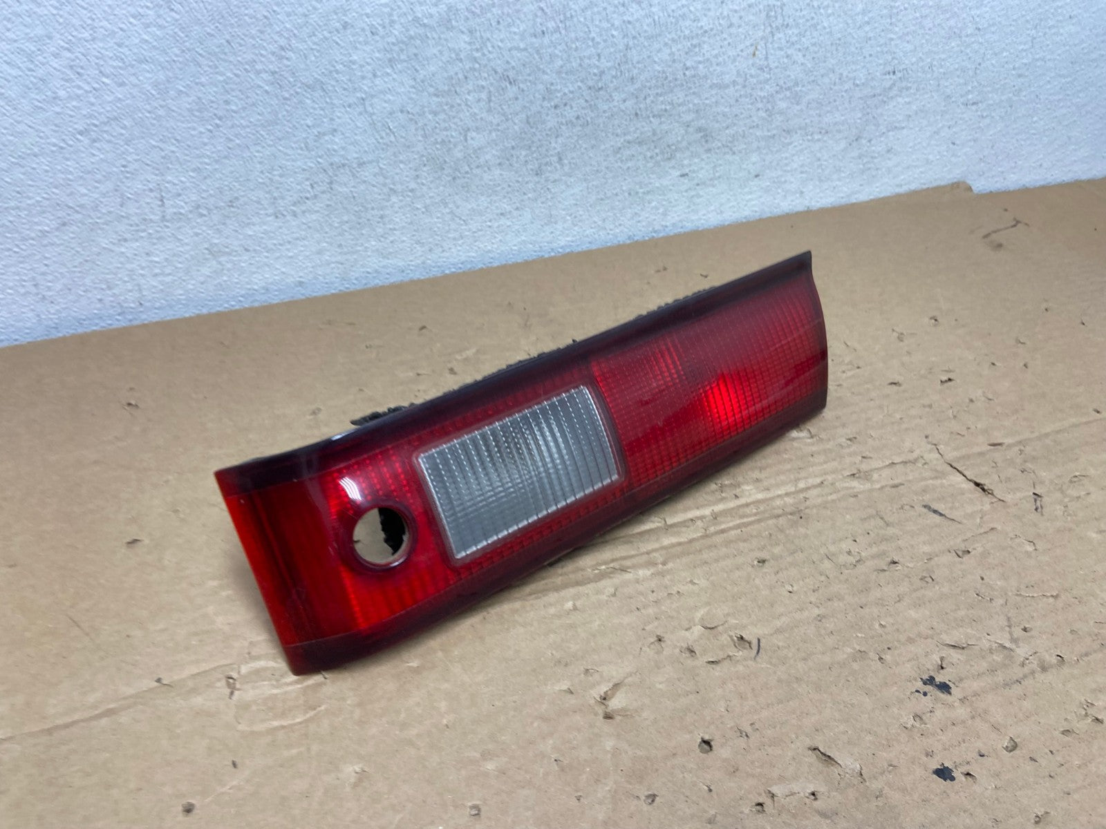 1997 1998 1999 Toyota Camry Tail Light Inner Right Passenger AD4083 LK2