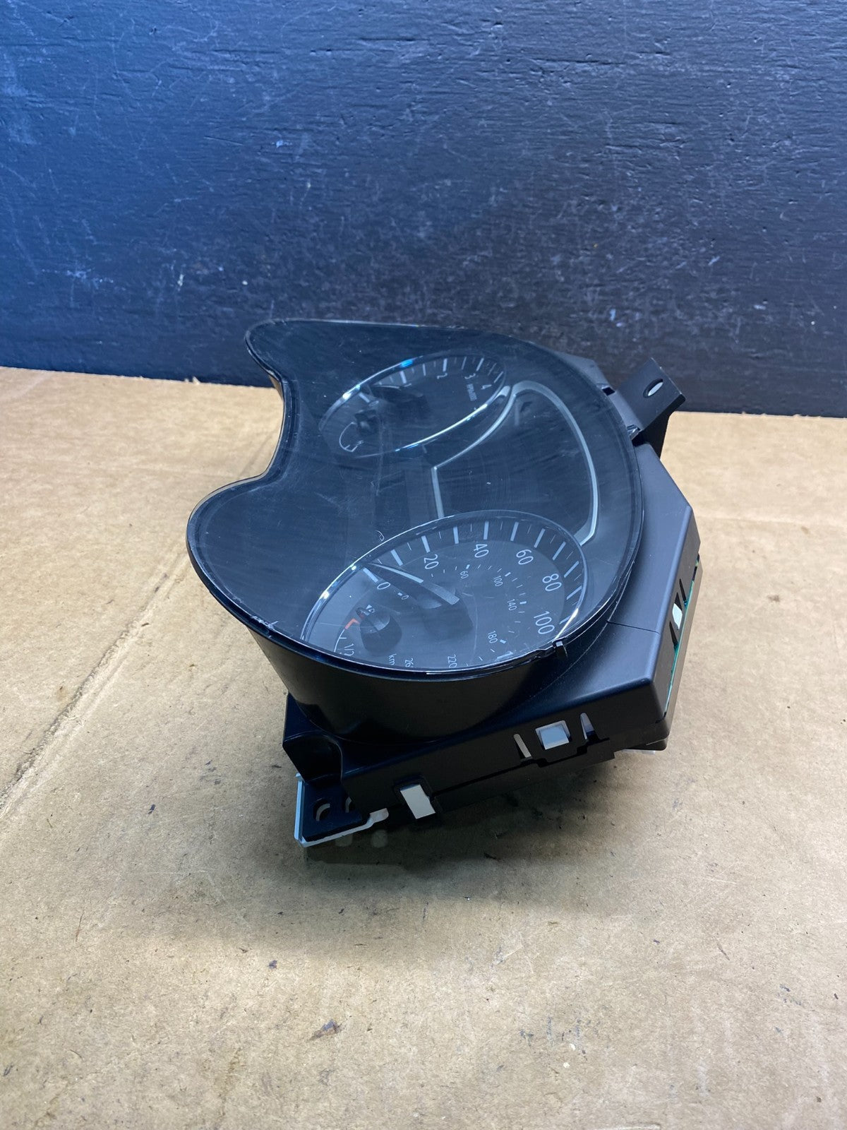 2014 Nissan Pathfinder Speedometer Cluster Gauge AD4830 DG2