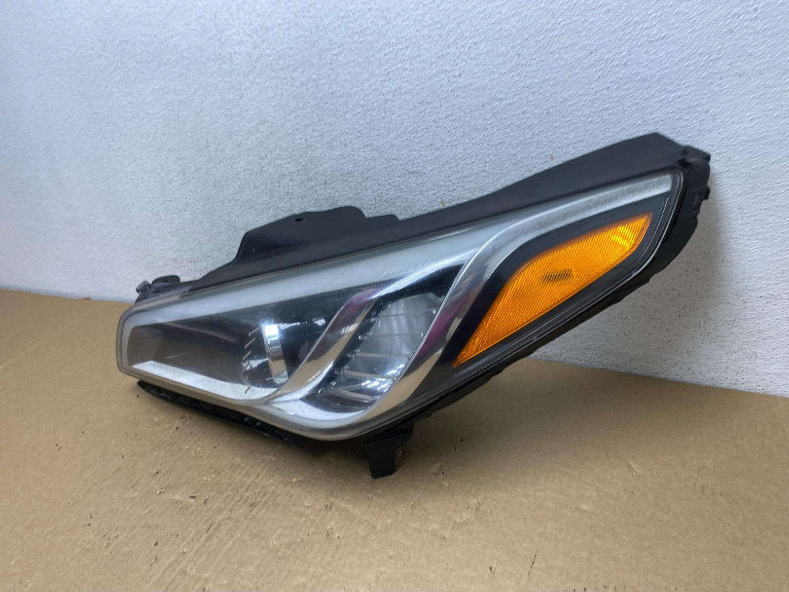 2015-2017 Hyundai Sonata Left Driver LH Side Halogen Headlight AF7372 DW1