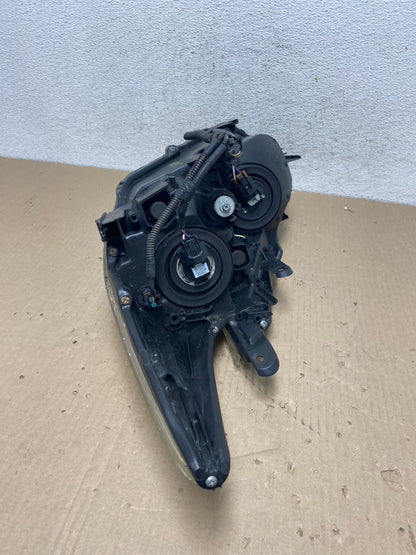 2010 - 2011 Toyota Prius Right Passenger Rh Blue Halogen Headlight AE9582 LK6