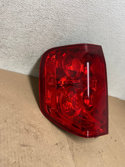 2003 2004 2005 Honda Pilot Left Driver LH Side Tail Light AG4749 LK2