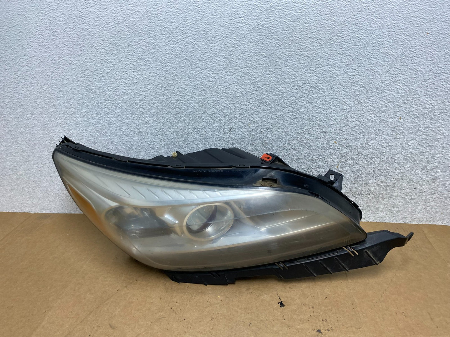 2013 - 2015 Chevrolet Malibu Projector Headlight Right Passenger TYC AE3217 DW0