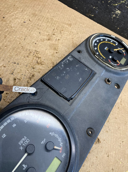 2011 Mack LE Instrument Panel Cluster Z98642