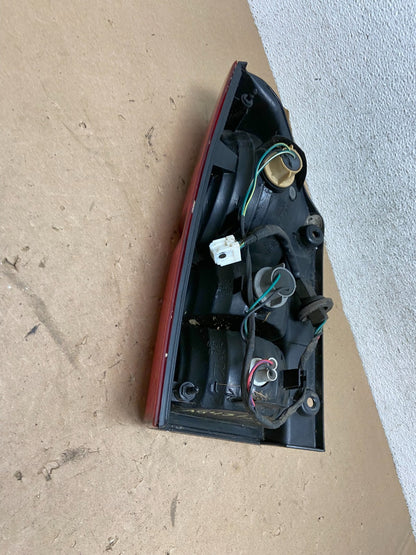 2005 to 2012 Nissan Pathfinder Right Passenger RH Side Tail Light AG43156