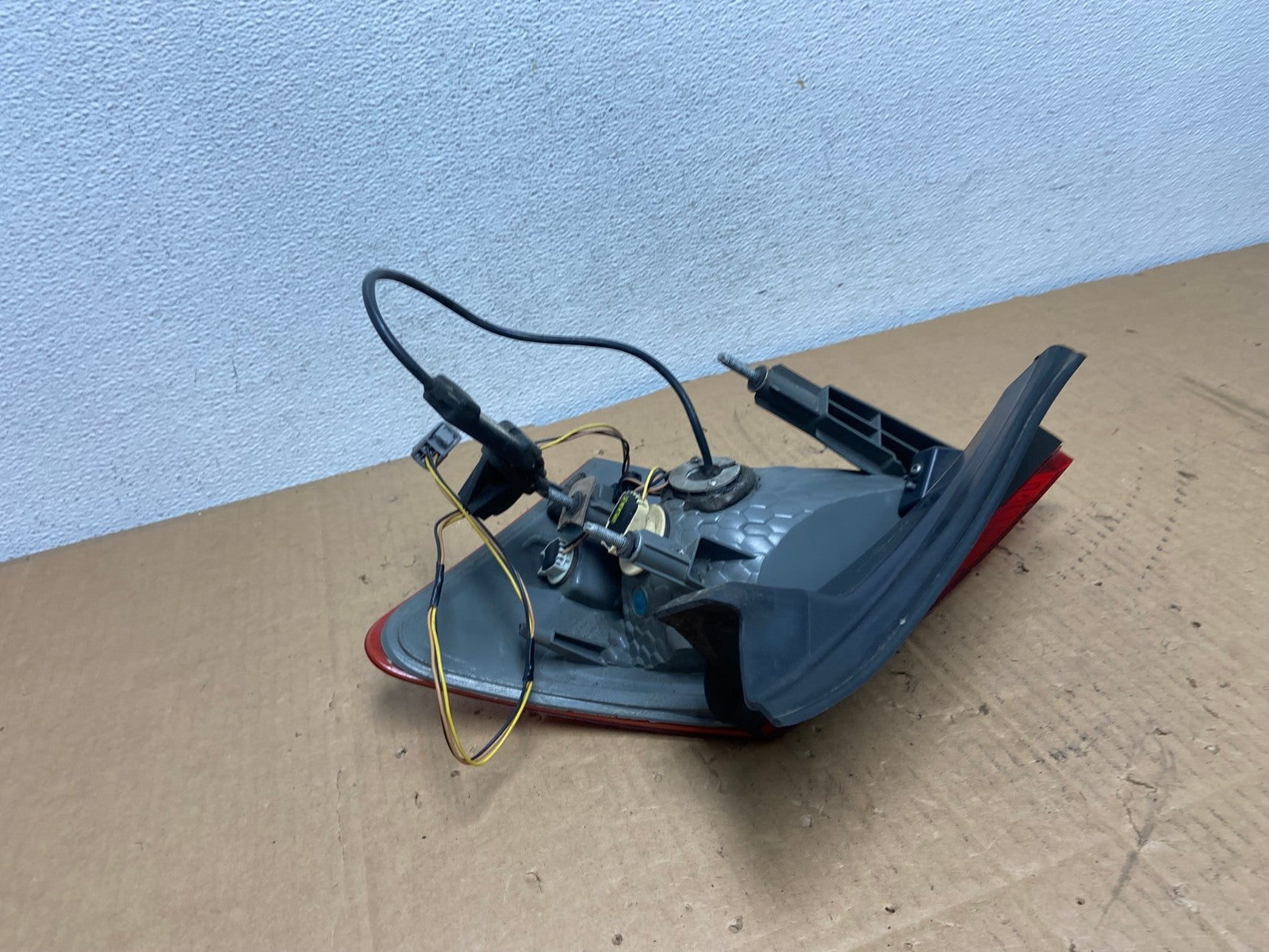 2014 to 2018 Ford Taurus Interceptor Left Driver LH Tail Light AD1058 LK4