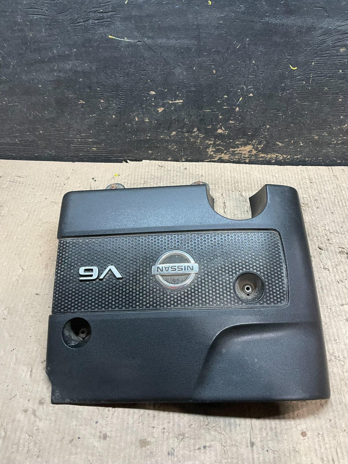 2013 to 2016 Nissan Pathfinder Engine Cover Motor Shield V6829 DG1