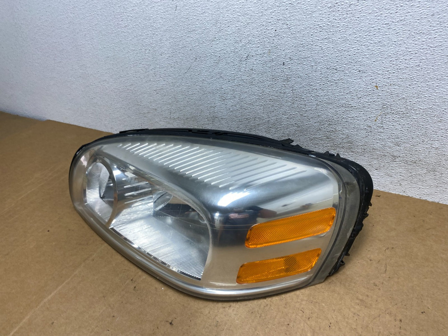 2005 - 2009 Pontiac Montana / Uplander Left Driver LH Headlight AE3062 DW1