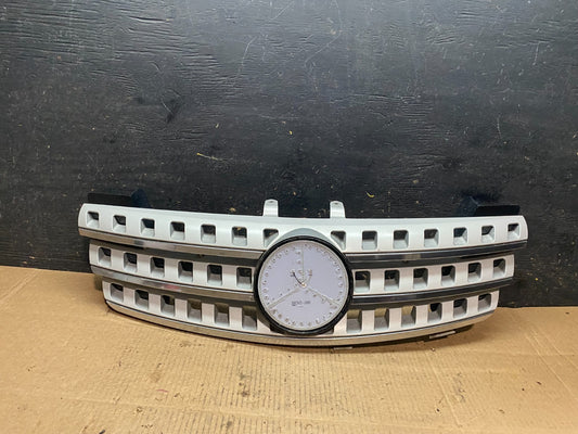 2006 to 2008 Mercedes ML-Class W164 Front Bumper Grille Grill X9639 DG0