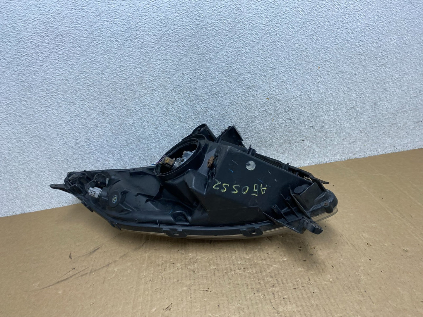 2006 - 2009 Toyota Prius Right Passenger Rh Side Headlight Halogen AG0552 DW5
