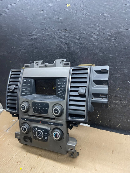 2010-2012 Ford Taurus Front Center Console Climate Radio Control Panel AB5510 DG2