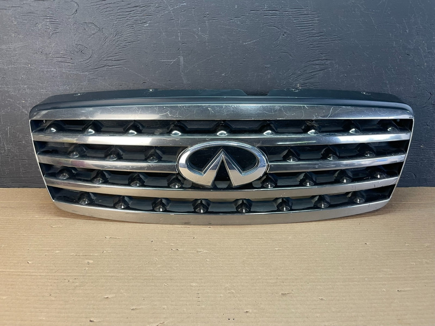 2006 2007 2008 Infiniti Fx35 Front Upper Grill Grille W/ Emblem ae8713 DG0