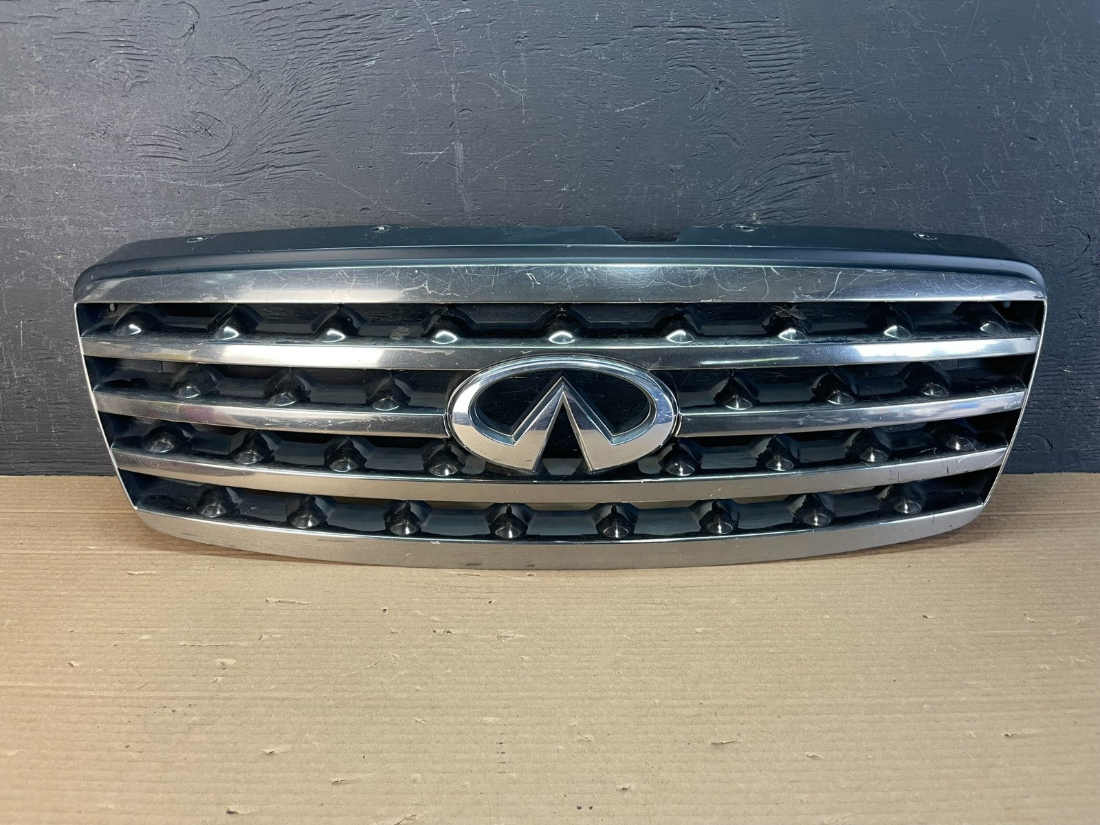 2006 2007 2008 Infiniti Fx35 Front Upper Grill Grille W/ Emblem ae8713 DG0