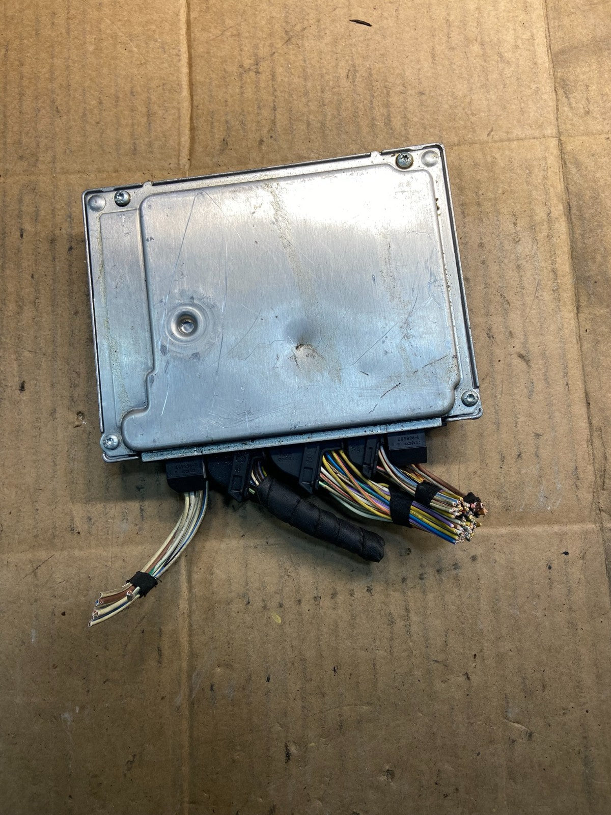 2006 to 2007 Bmw 550i 750i Engine Computer ECU Control Module ECM Y3892 DG2