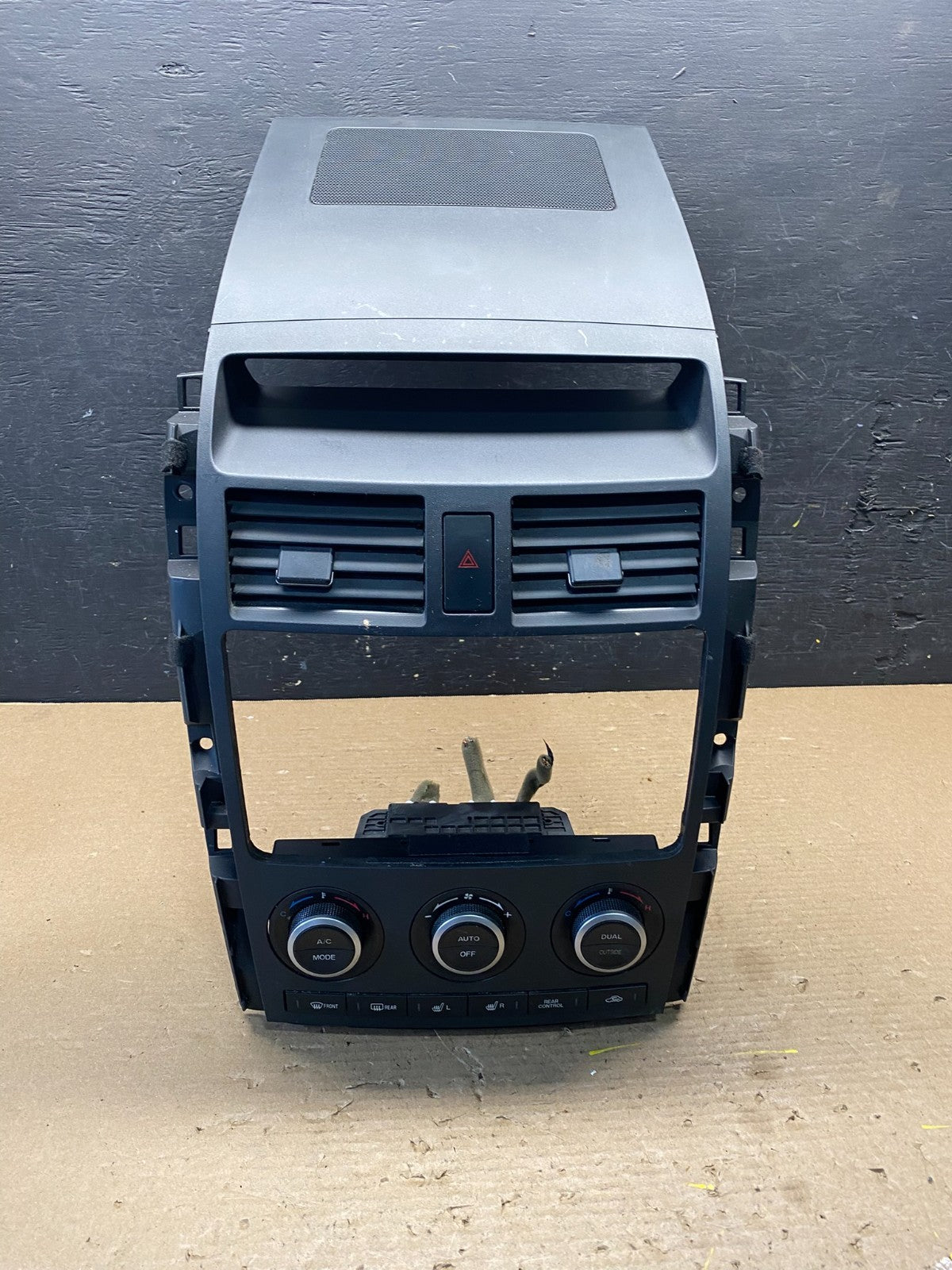 2007 - 2009 Mazda CX-9 Radio Dash Trim Bezel W/Vent AC Climate Control s6660 DG0
