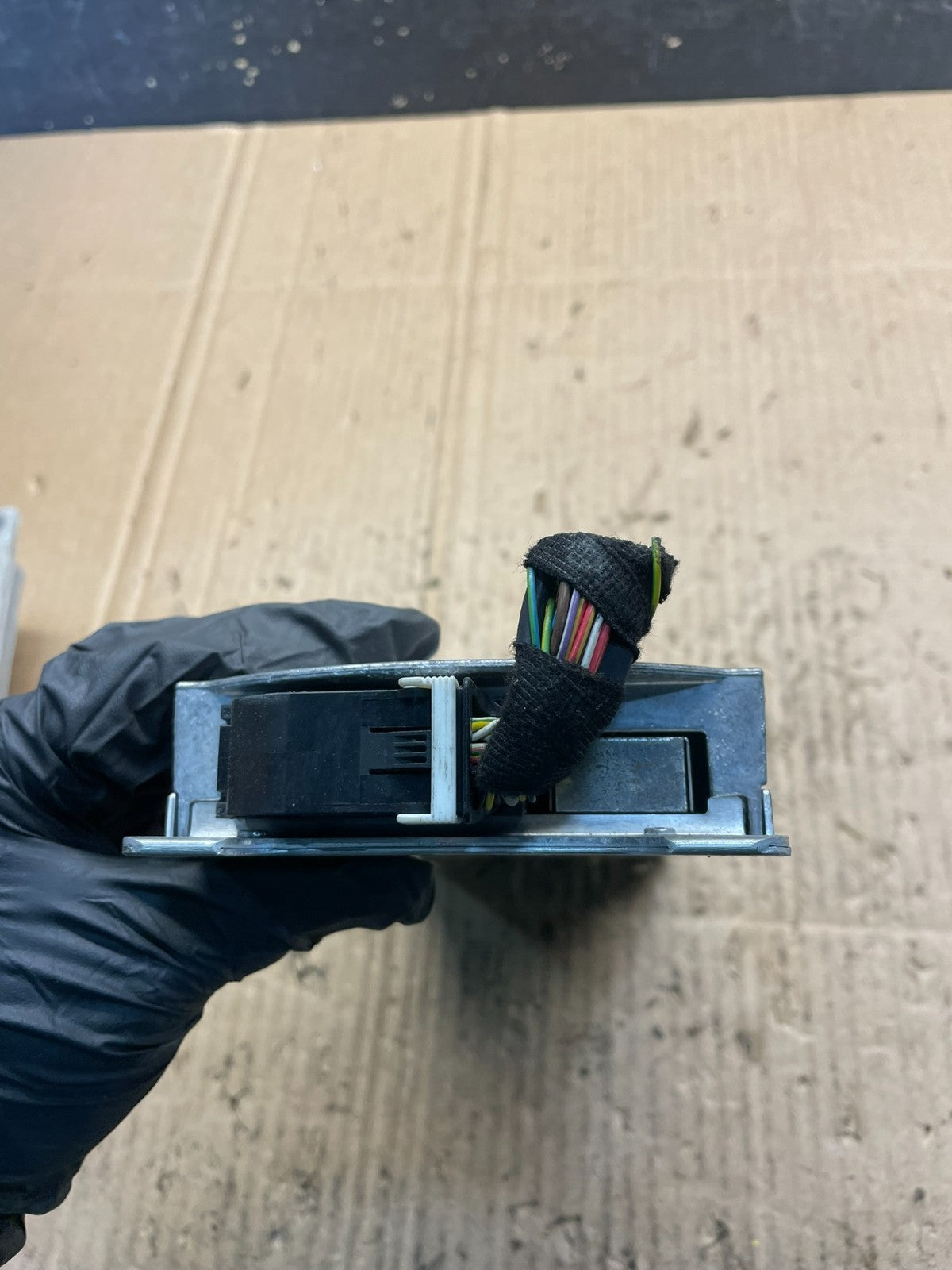 2005 to 2010 Bmw Bluetooth  Control Module Computer Telematics OEM S4700 DG4