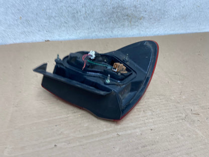 2000 - 2001 Infiniti i30 Right Passenger Rh Side Tail Light AH9452 LK4