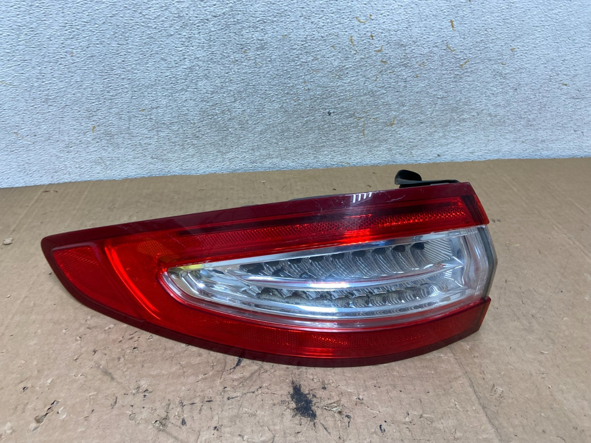 2013 to 2016 Ford Fusion Left Driver LH Side Tail Light AI9271 LK0