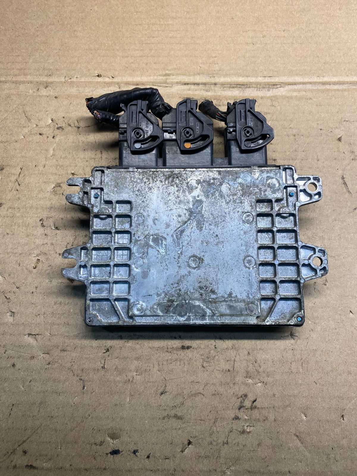 2014-2017 Nissan NV200 Engine Control Module Computer ECU NEC032-694 ag4035 DG1