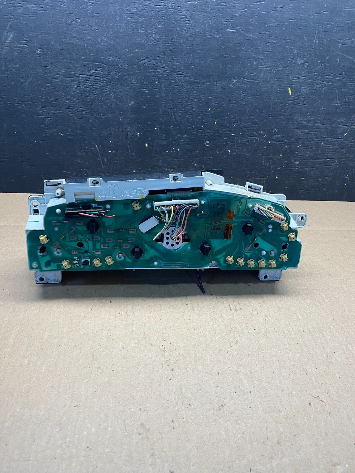 2001 - 2002 Ford Econoline E250 E350 Van Speedometer Instrument Cluster o3618 DG4