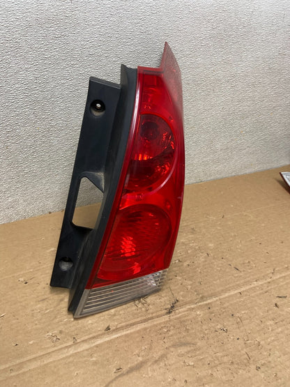 2004 to 2009 Nissan Quest Right Passenger RH Side Tail Light AB47882