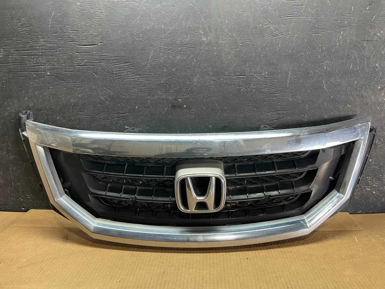 2008 2009 2010 Honda Odyssey Front Upper Grill Grille AF8769 DG0