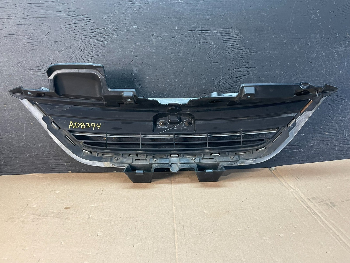 2011 2012 2013 Ford Fiesta Front Upper Chrome Grille Grill v9222 DG3