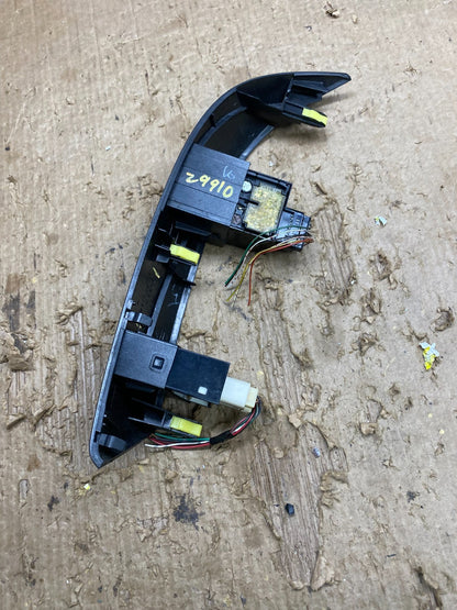 2004 to 2010 Toyota Sienna Left Side Climate Switches Bezel Trim z9910 DG3