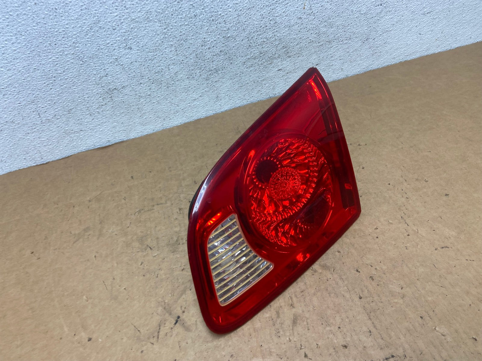 2007 2008 2009 Hyundai Santa Fe Right Passenger Tail Light Inner AD5173 LK2