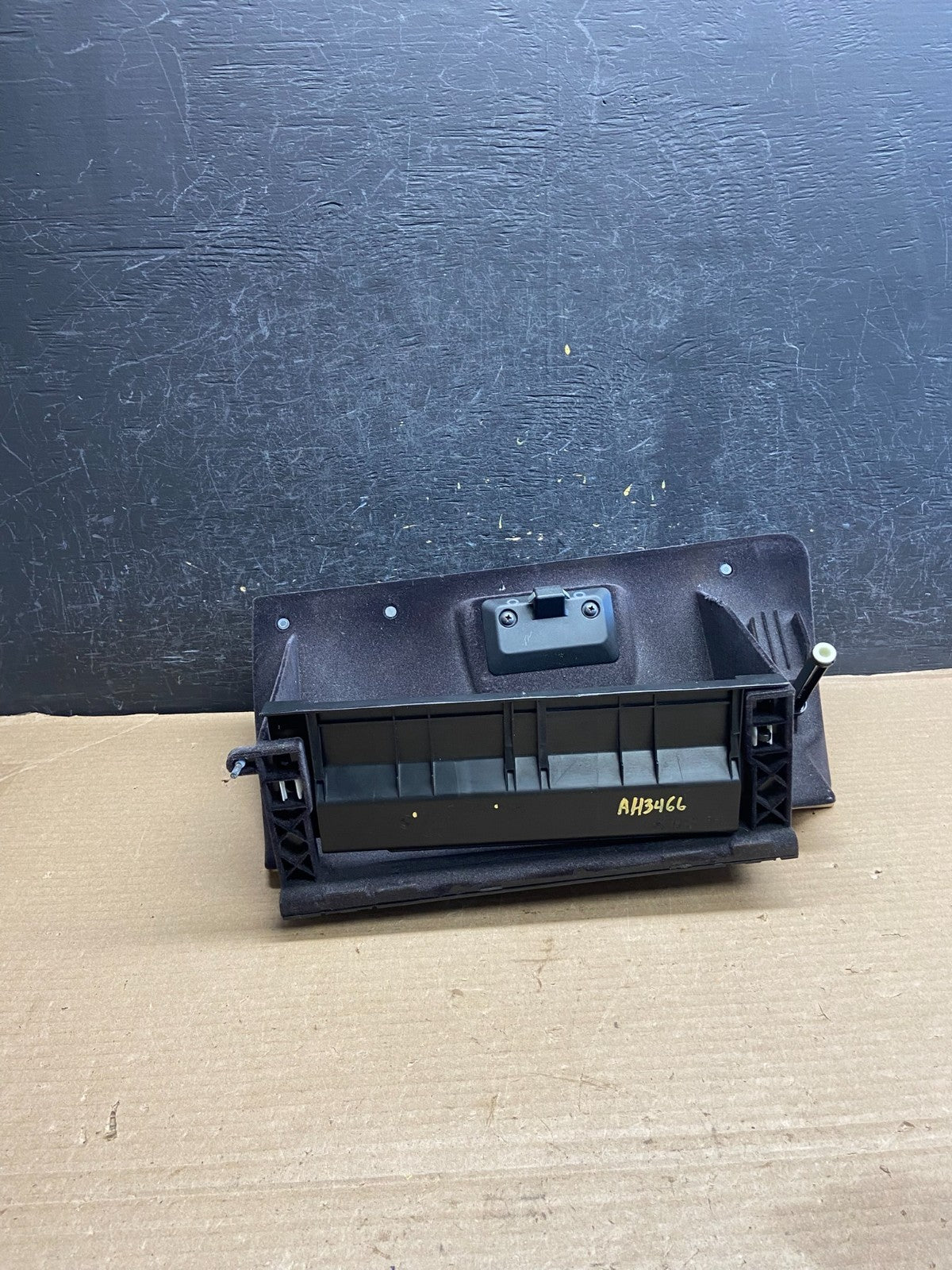2007 to 2011 BMW E90 E91 335i 328i XI Glove Box AH3466 DG4
