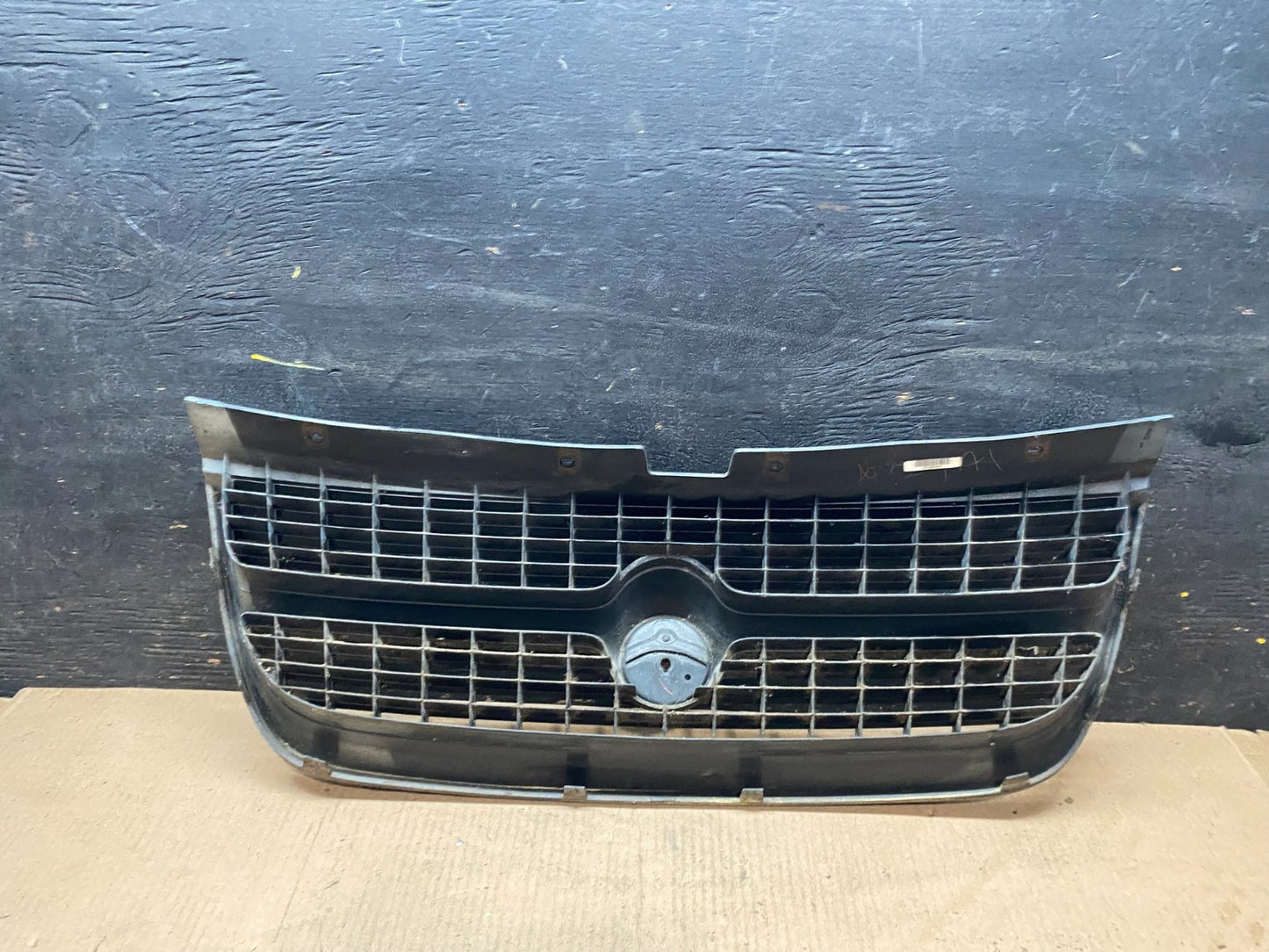 1996 - 1998 Chrysler Sebring Convertible Front Upper Grille Grill t0322 DG6