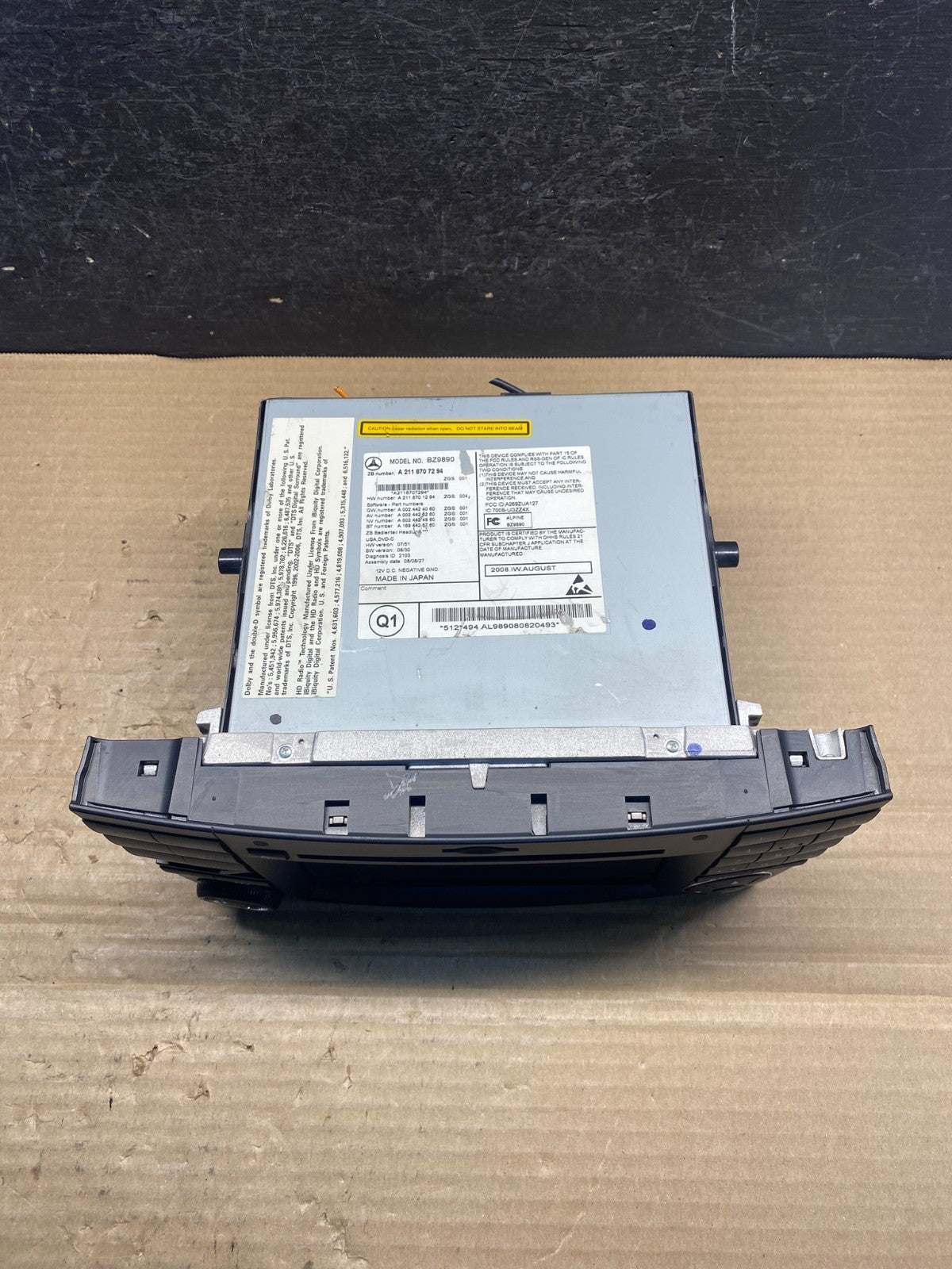 2009-2011 Mercedes Benz W211 E350 E500 Radio Screen Navigation Display AF3901 DW3