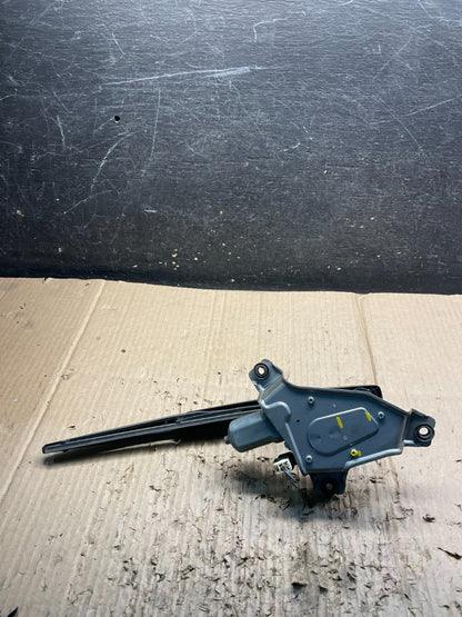 2014-2021 Dodge Durango  Tailgate Back Door Rear Wiper Motor Wiper X4235 DG5