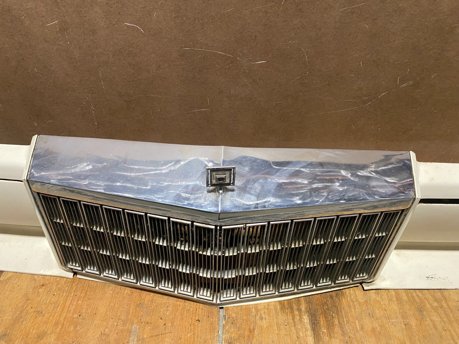 1975 to 1981 Chrysler New Yorker Front Header Panel Headlights Grill V9807 PS3