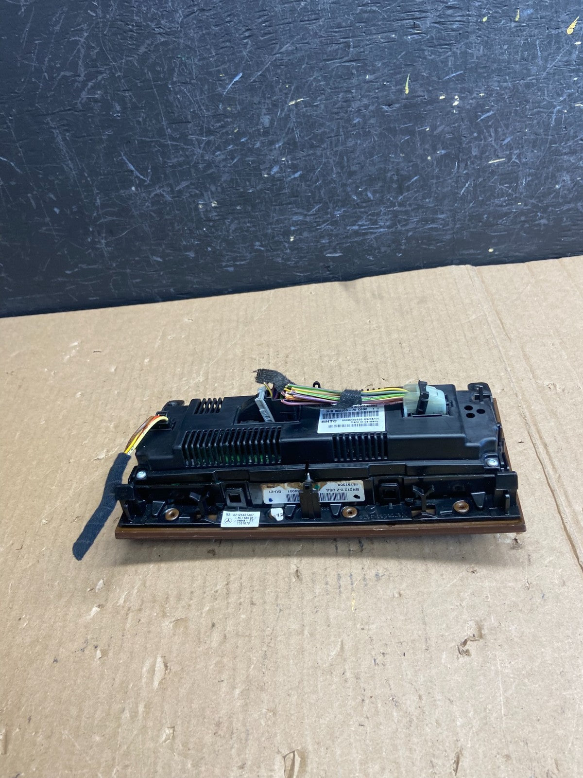 2010-2013 Mercedes W212 E350 E500 A/C Climate Control Panel AE3827 DG3