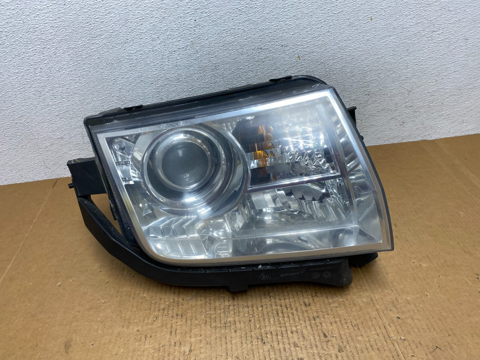 Halogen 2007 to 2010 Lincoln MKX Headlight Right Passenger Side AE0499 DW0