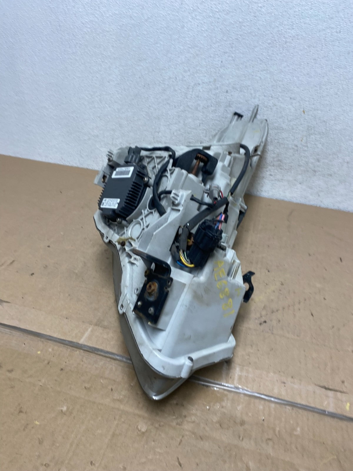 2007-2009 Infiniti G35 G37 Left Driver Hid Xenon Headlight Sedan AE6881 DW8