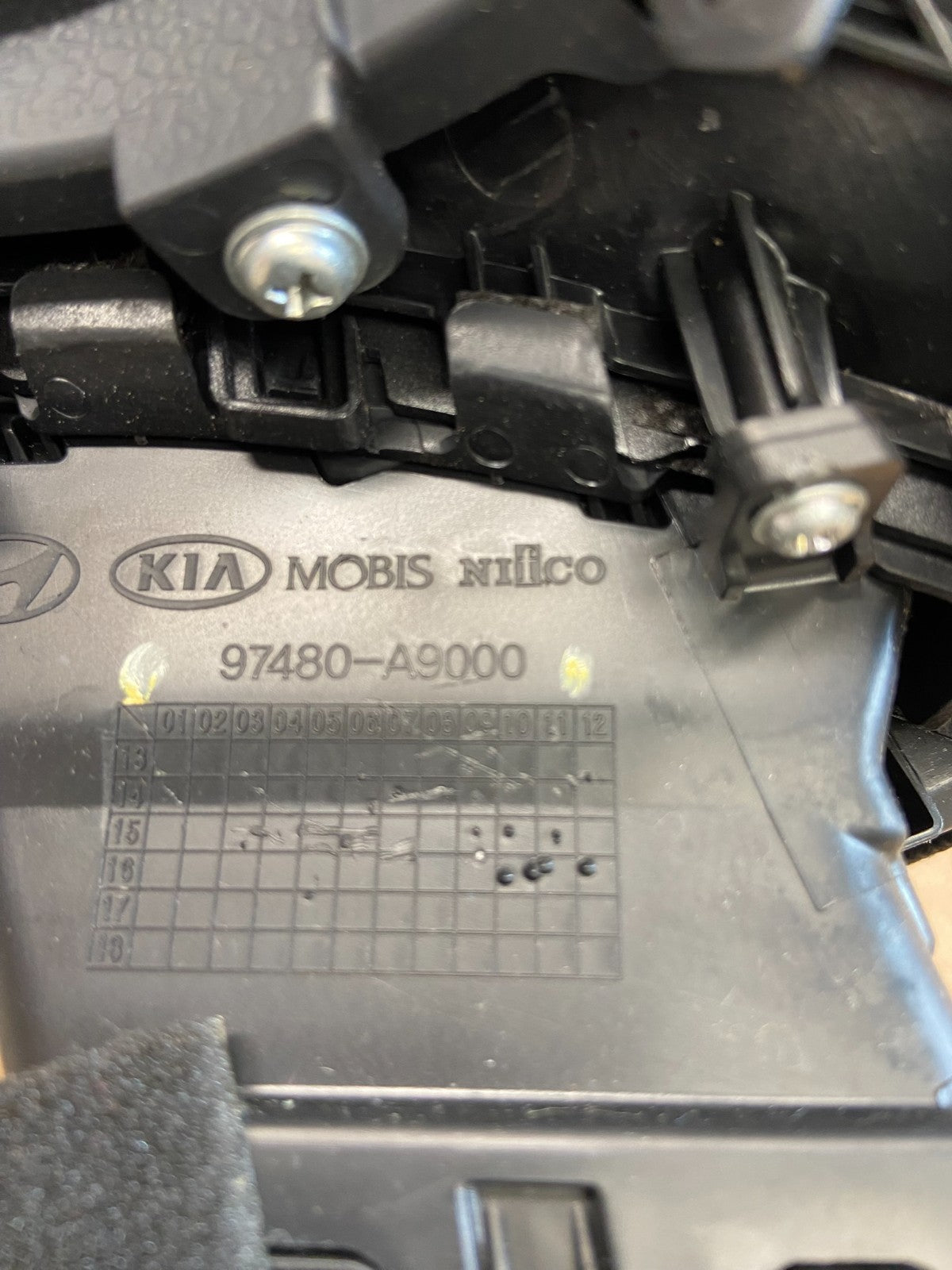 2015 to 2018 Kia Sedona Speedometer Radio Bezel Air Vent AG5004 DG3