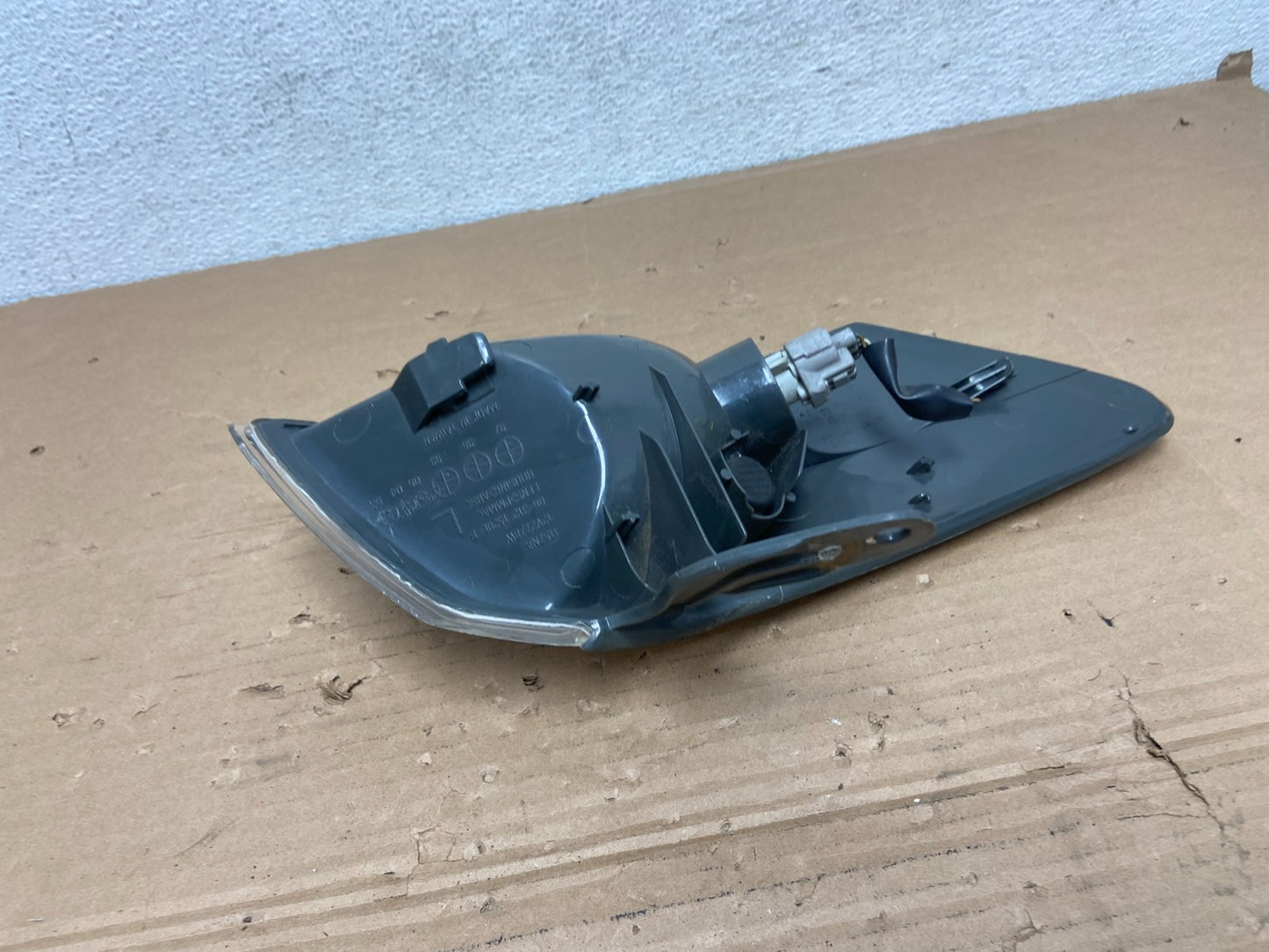 1997 1998 1999 Toyota Camry Left Driver LH Turn Signal DEPO AD4228 DW4