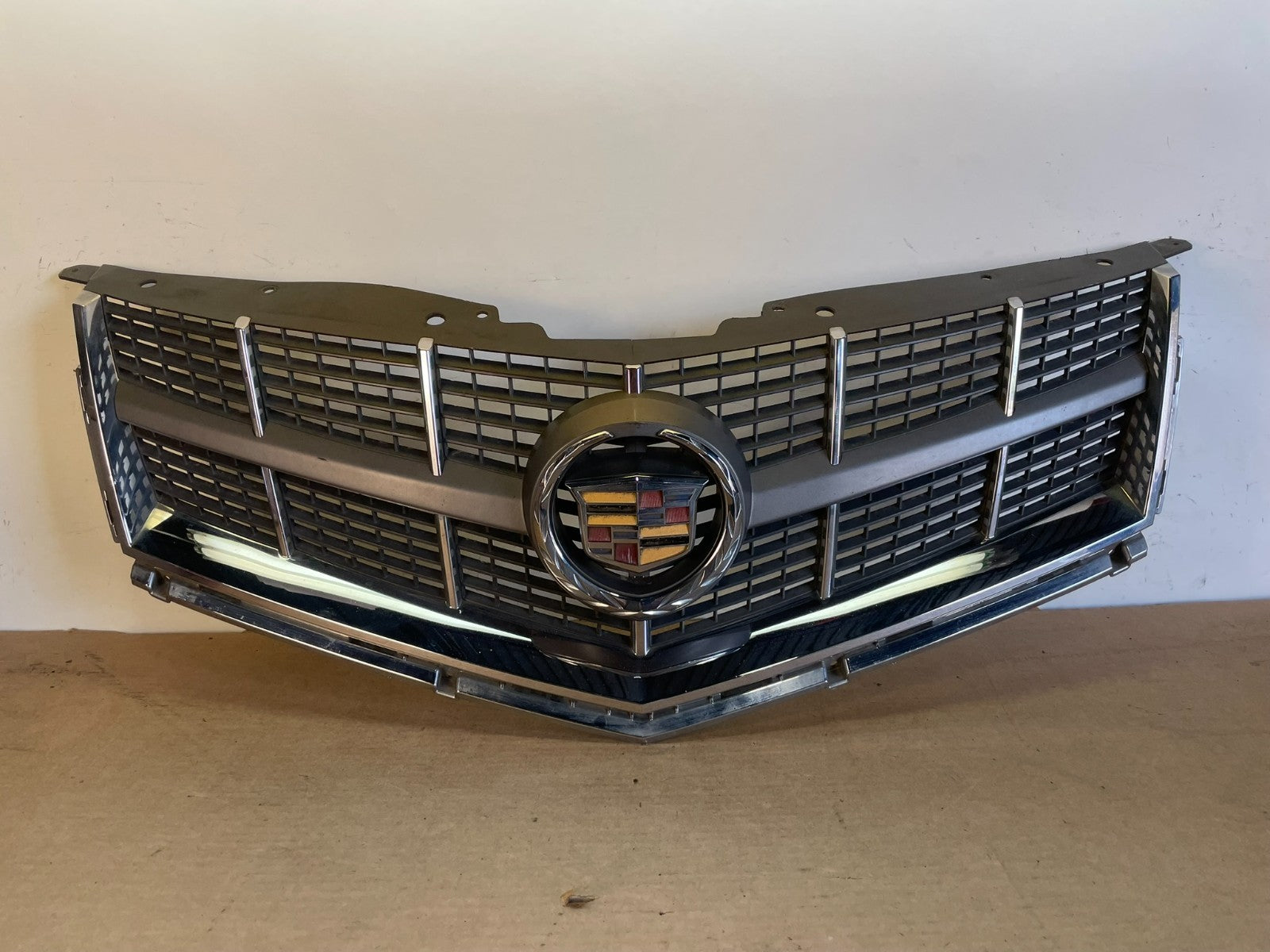 2010 2011 2012 Cadillac SRX Front Upper Grille Grill AF8809 DG0
