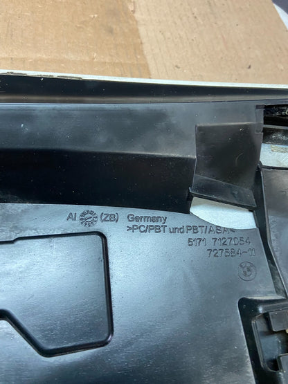 2006 BMW e91 325i Touring Wagon Trunk Hatch Spoiler 7157689 i7318 OEM DG10