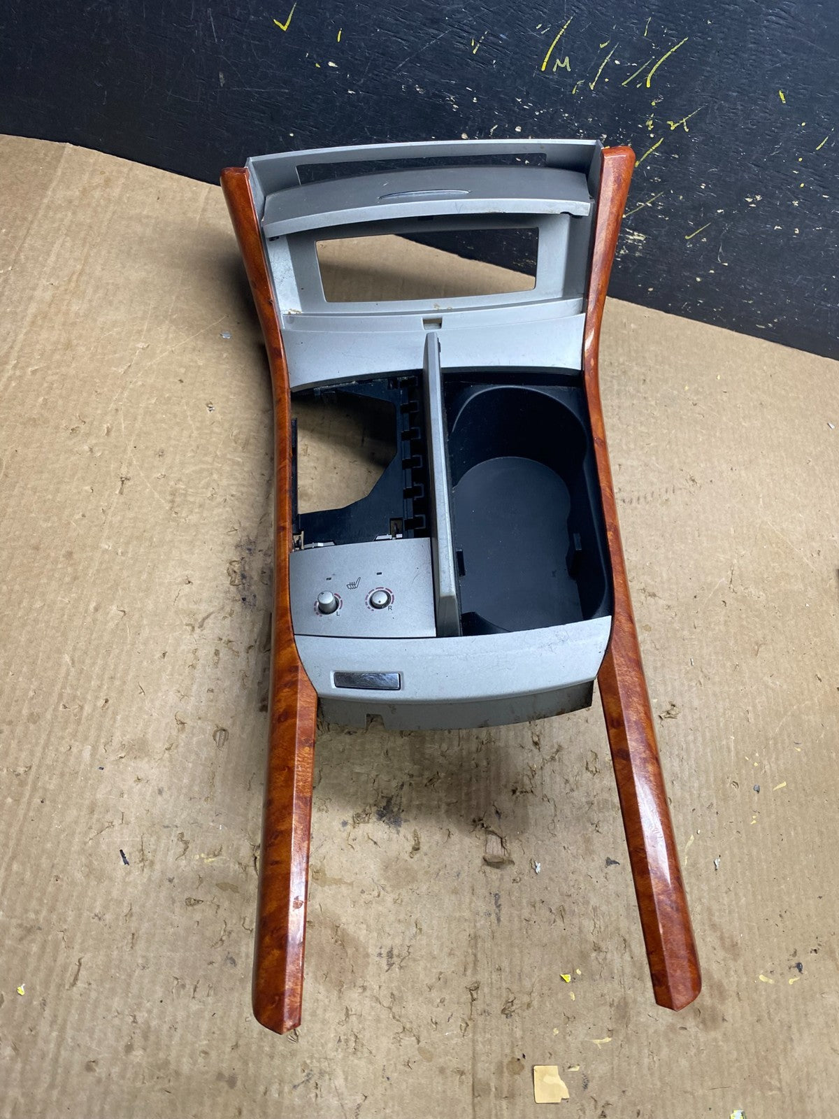 2005-2012 Toyota Avalon Floor Center Console Shifter Trim Bezel Cuphold AC91752