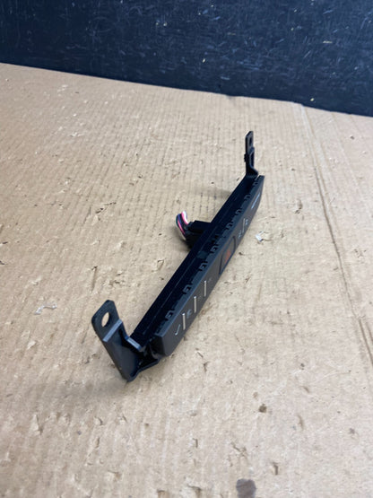 2013 - 2017 GMC Acadia Center Dash Hazard Warning Switch AE3915 DG1